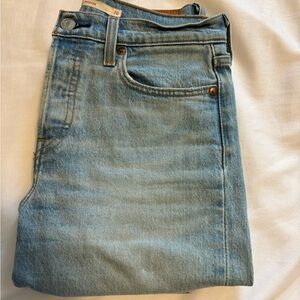 Levi’s Wedgie Straight Blue Jean
